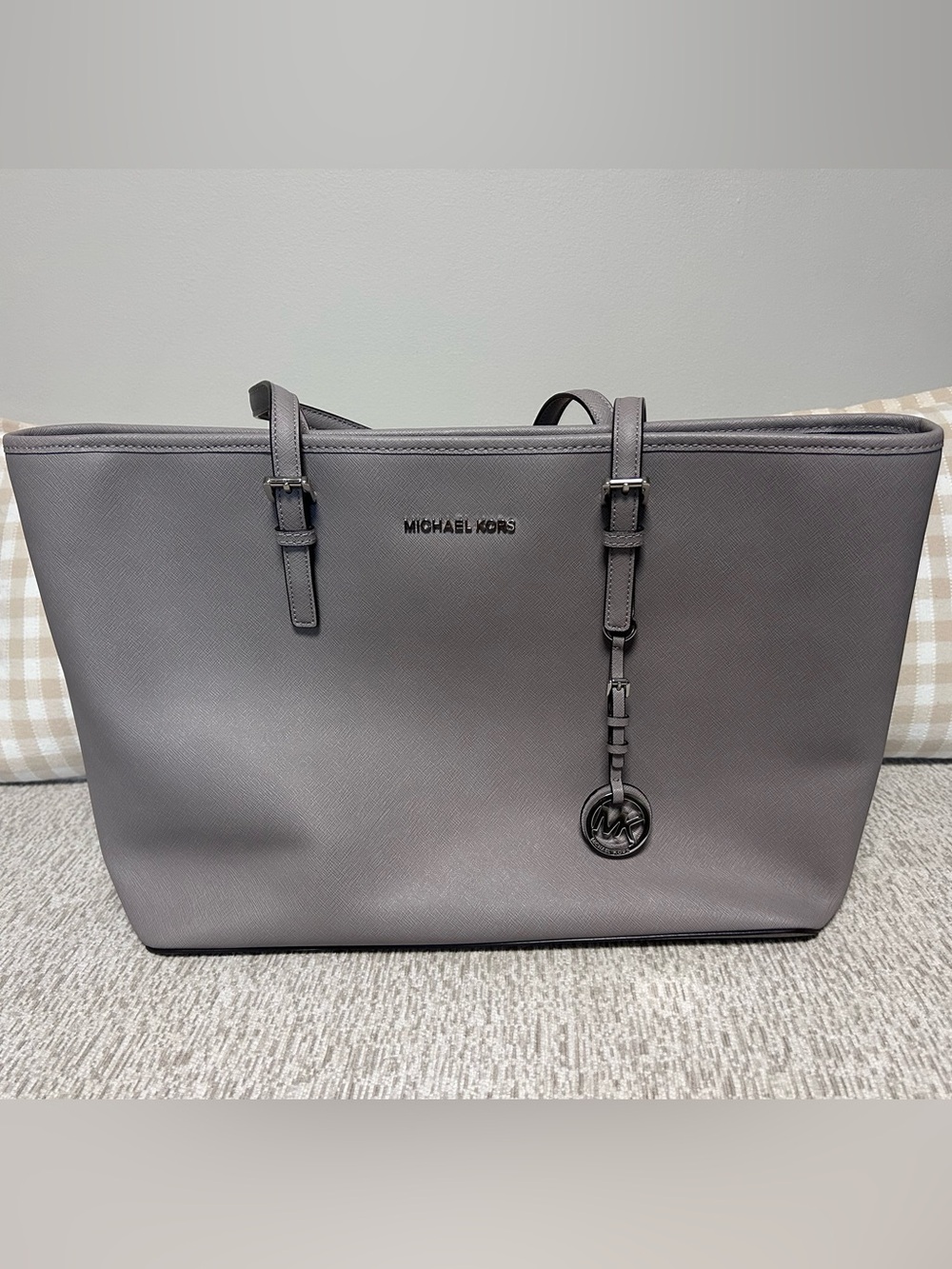 Michael Kors Jet Set Travel Tote Bag in Pearl Grey